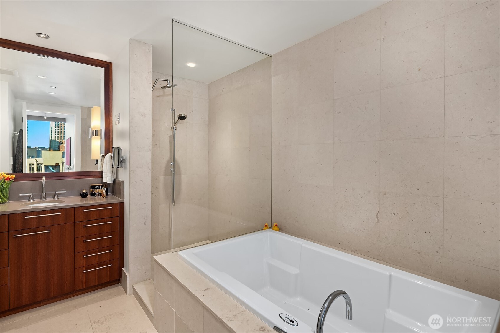 1521 2nd Avenue #1001, Seattle, WA 98101