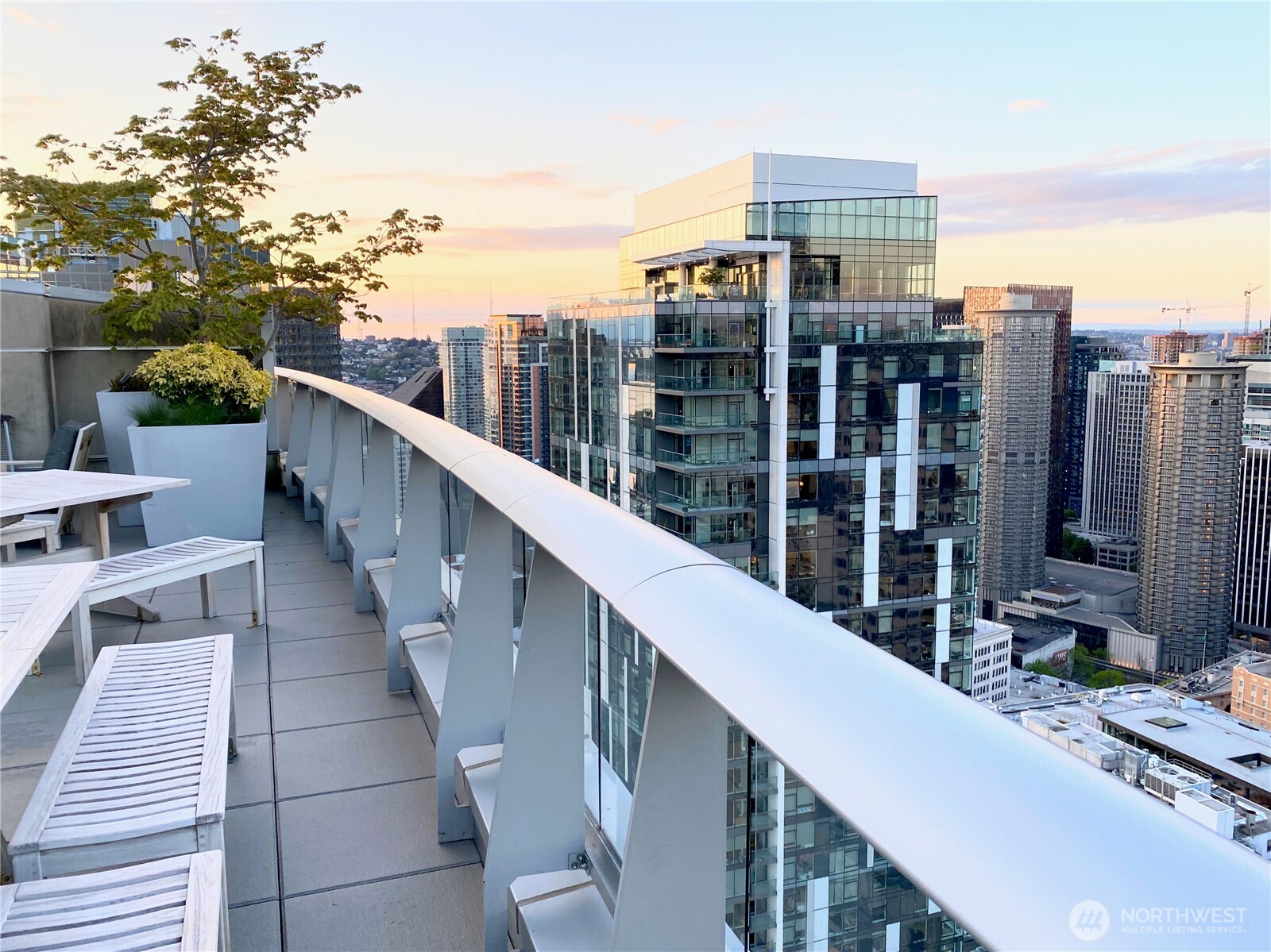 1521 2nd Avenue #1001, Seattle, WA 98101