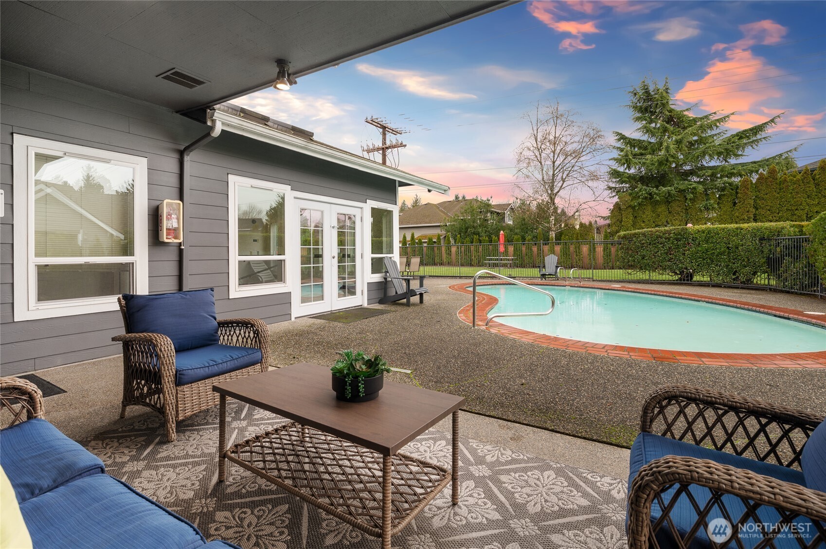 12618 109th Court NE #H101, Kirkland, WA 98034