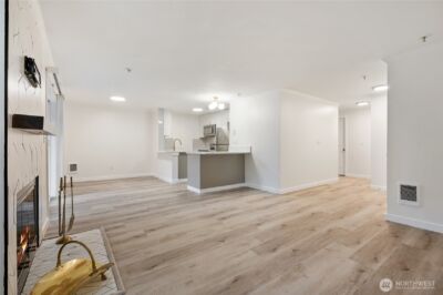 12618 109th Court NE #H101, Kirkland, WA 98034 - Photo 2