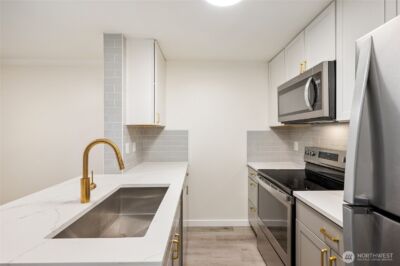 12618 109th Court NE #H101, Kirkland, WA 98034 - Photo 6