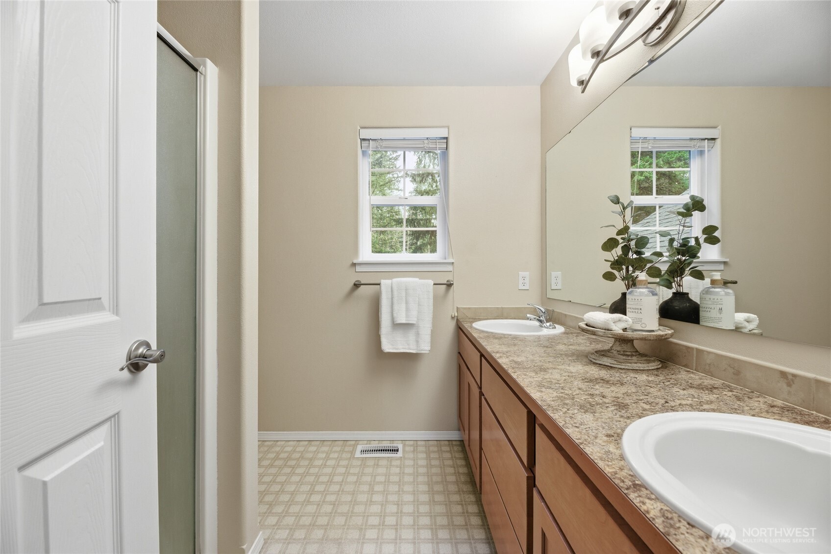 22322 Perimeter Court SE, Yelm, WA 98597