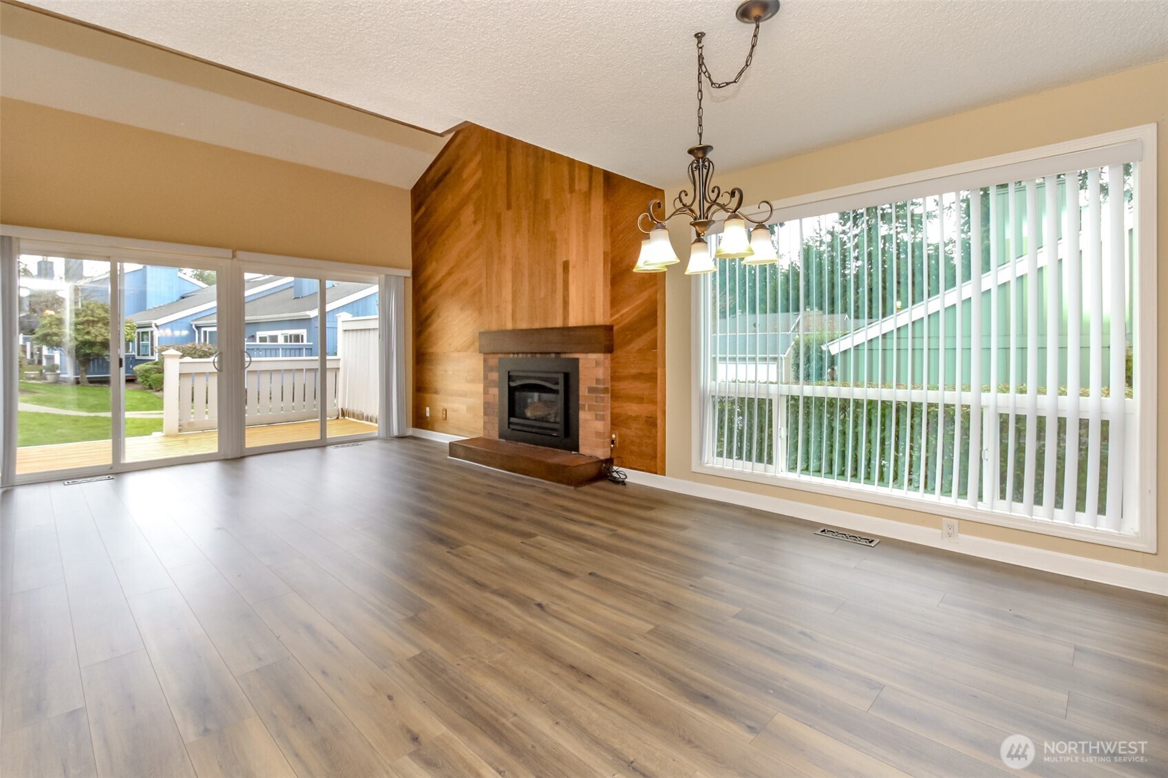 31912 34th Place SW #30, Federal Way, WA 98023