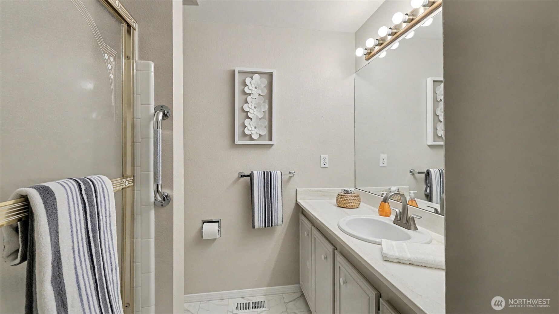 14121 SE Fairwood Boulevard , Renton, WA 98058