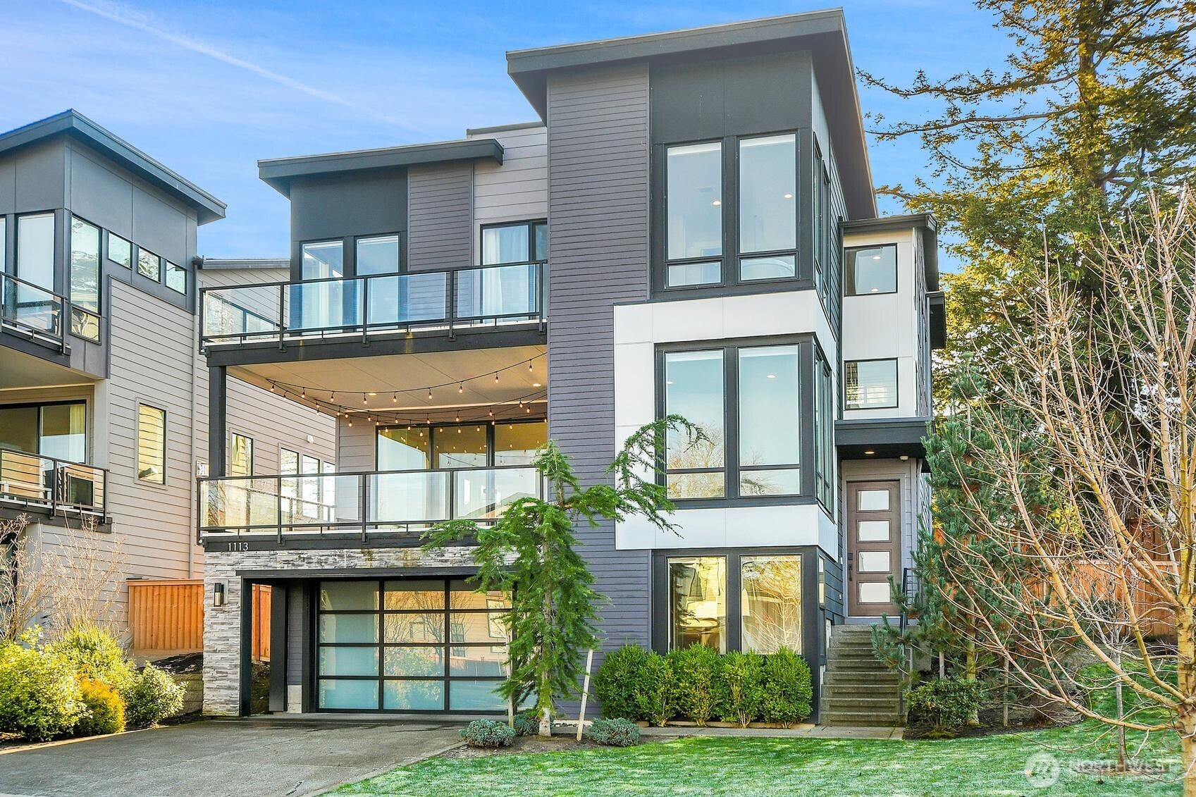 1113 N 39th Court , Renton, WA 98056