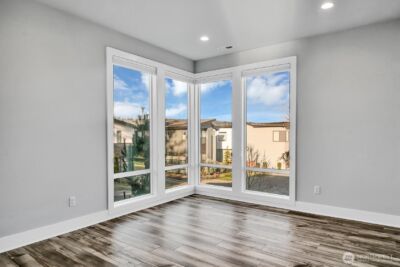 1113 N 39th Court , Renton, WA 98056 - Photo 11