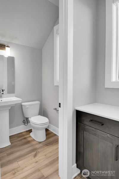 1113 N 39th Court , Renton, WA 98056 - Photo 12