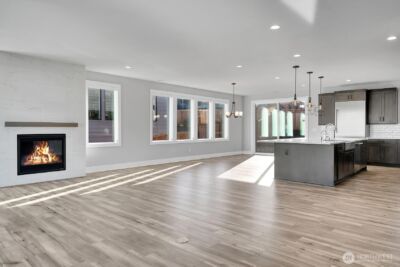 1113 N 39th Court , Renton, WA 98056 - Photo 6