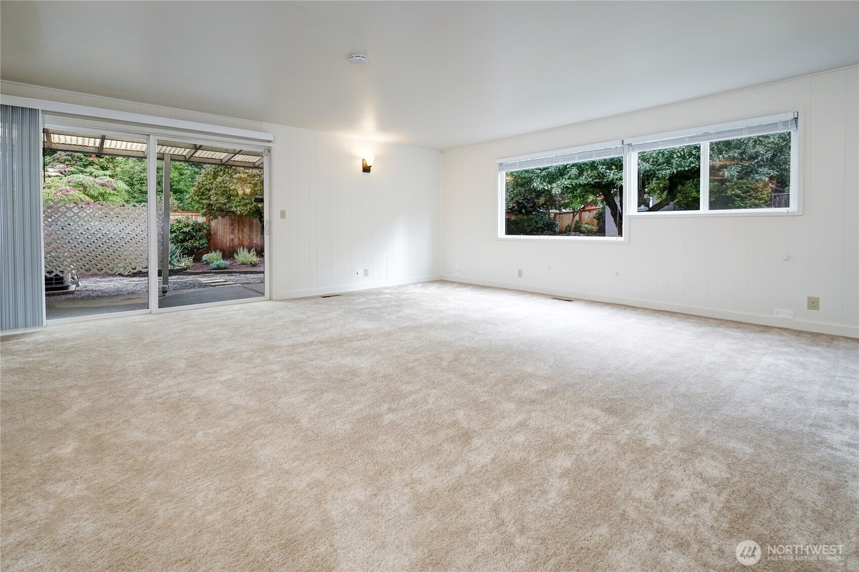 26 6th Street S, Kirkland, WA 98033