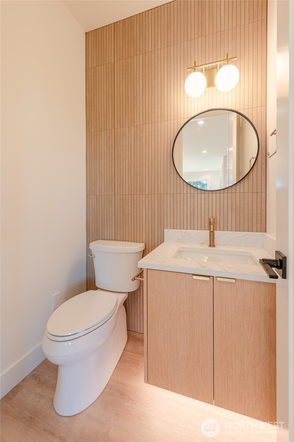 1197 Leighton Street , Blaine, WA 98230