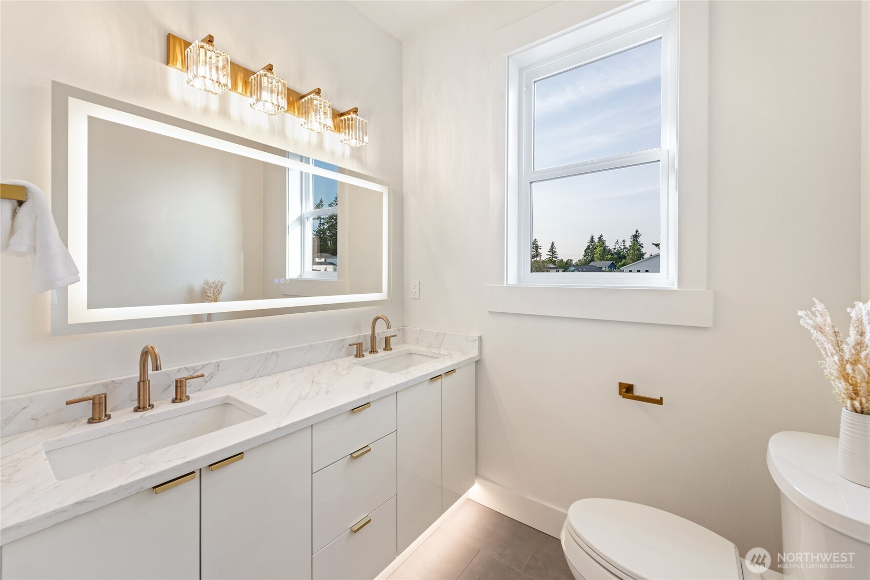 1197 Leighton Street , Blaine, WA 98230