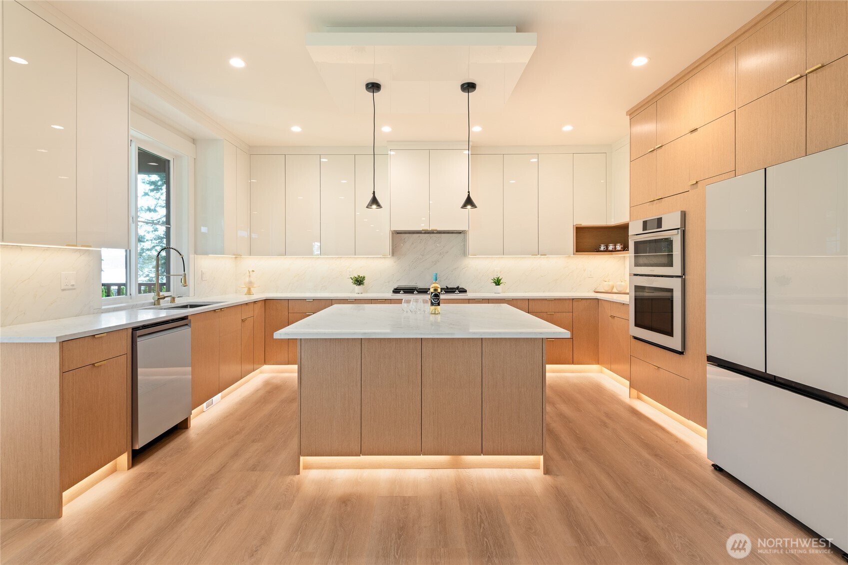 1197 Leighton Street , Blaine, WA 98230