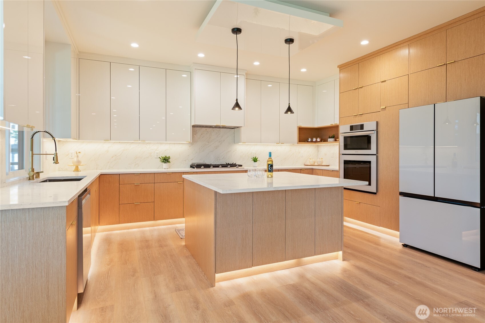 1197 Leighton Street , Blaine, WA 98230