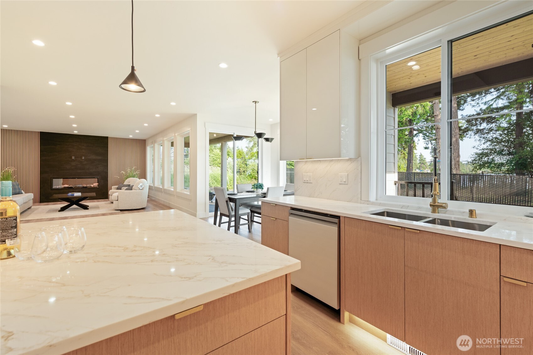 1197 Leighton Street , Blaine, WA 98230