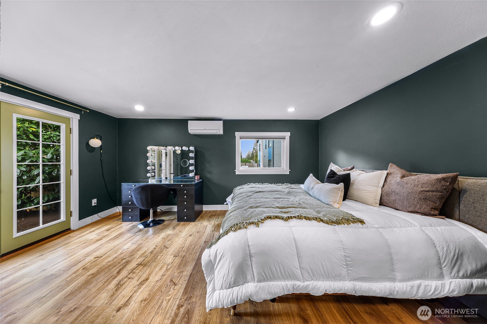 13325 Beverly Park Road , Lynnwood, WA 98087