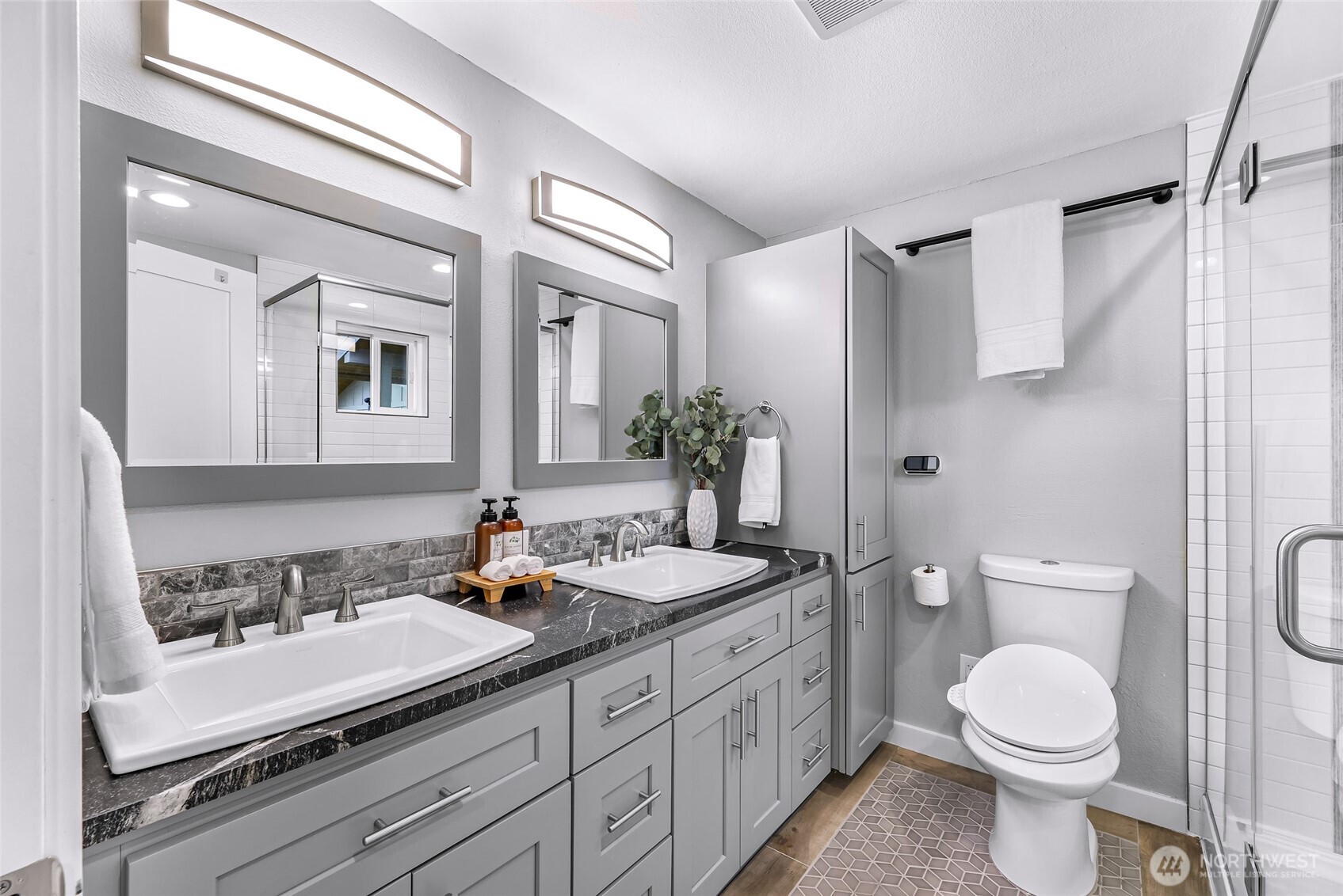 13325 Beverly Park Road , Lynnwood, WA 98087