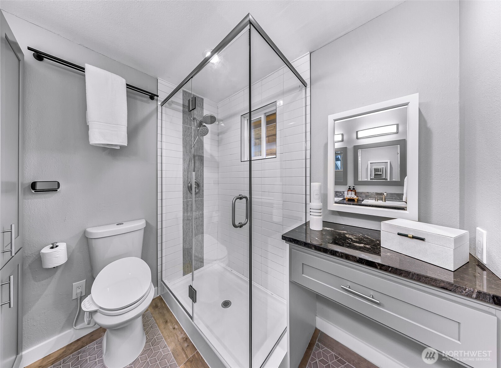 13325 Beverly Park Road , Lynnwood, WA 98087