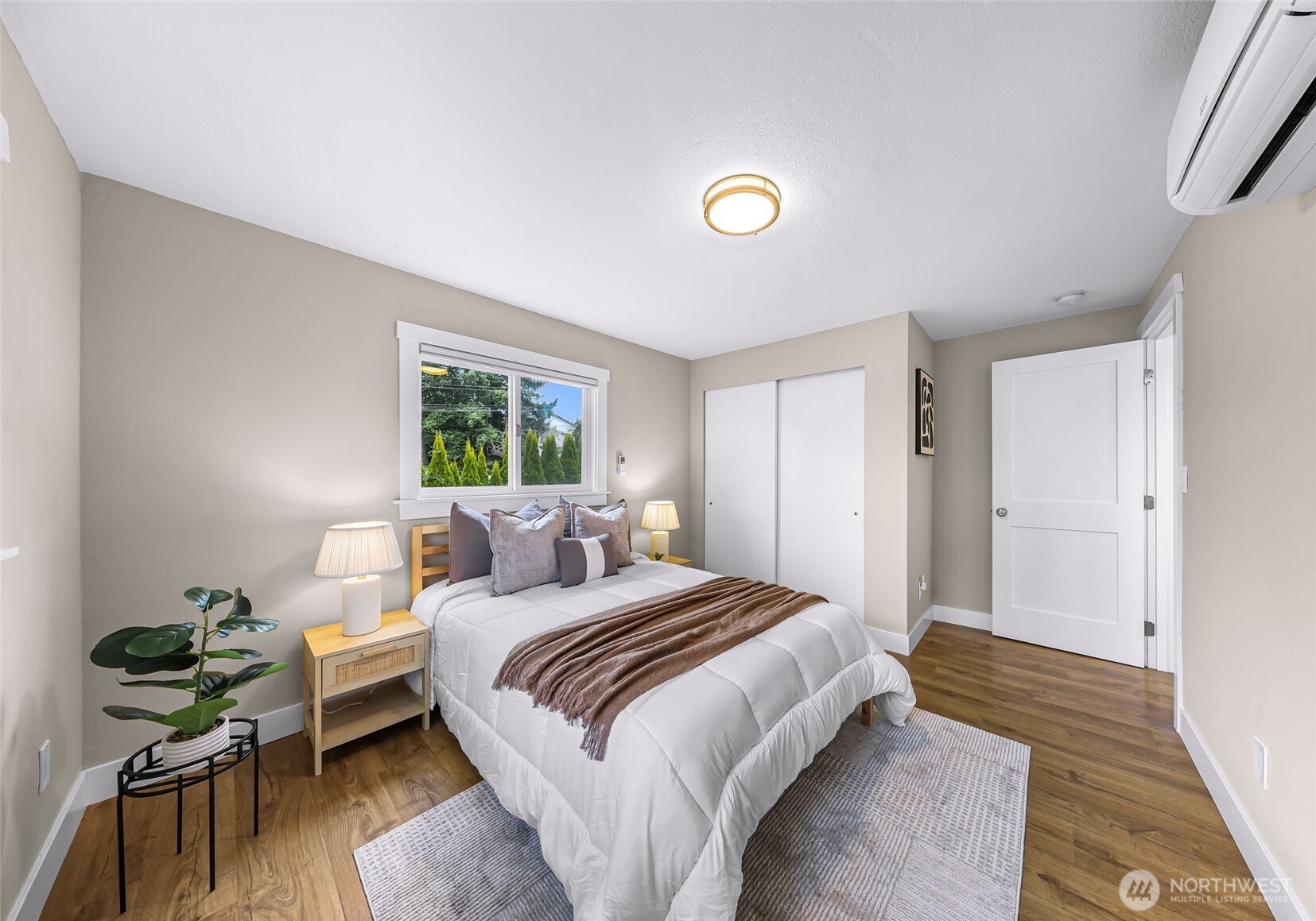 13325 Beverly Park Road , Lynnwood, WA 98087