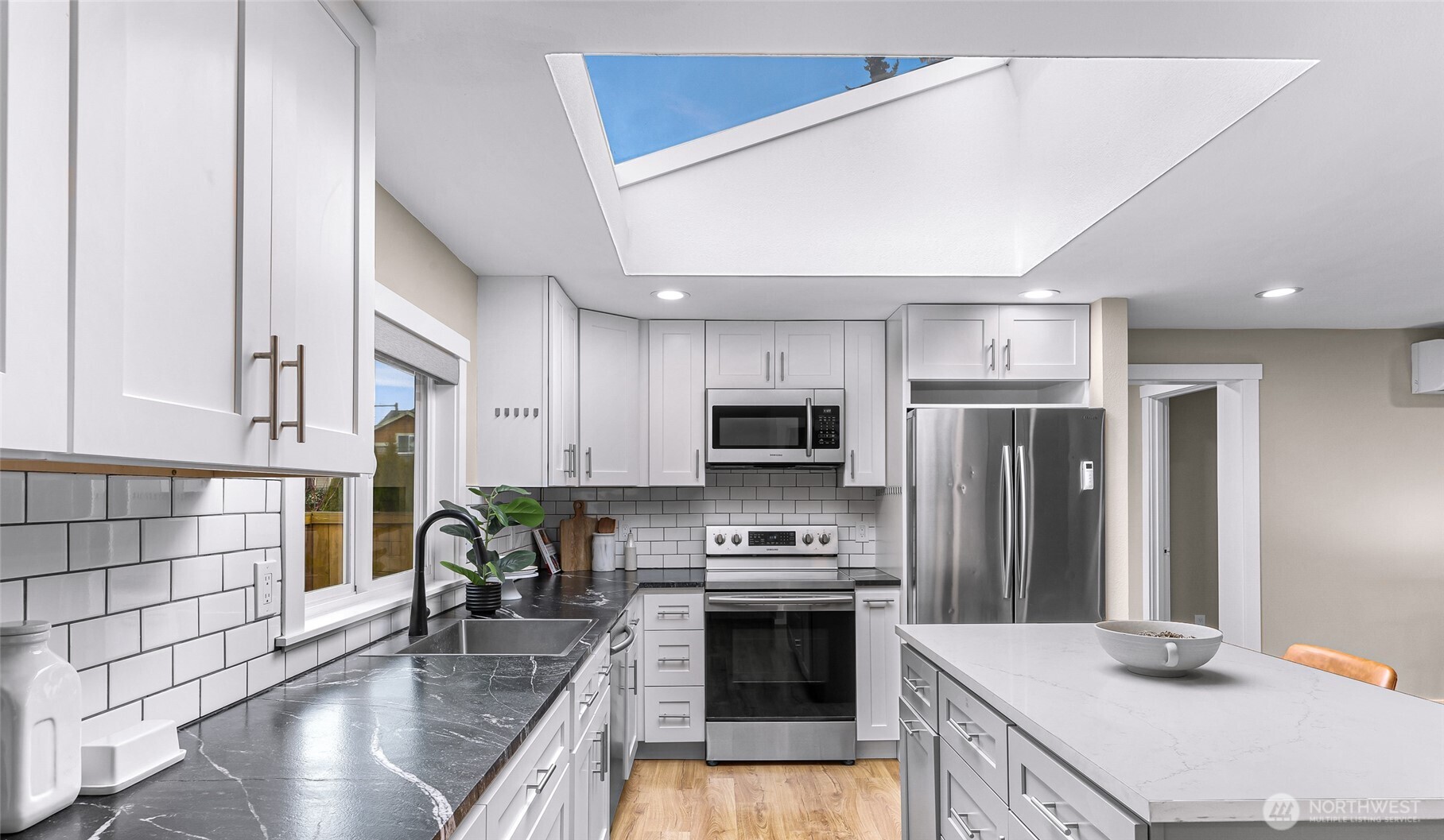 13325 Beverly Park Road , Lynnwood, WA 98087