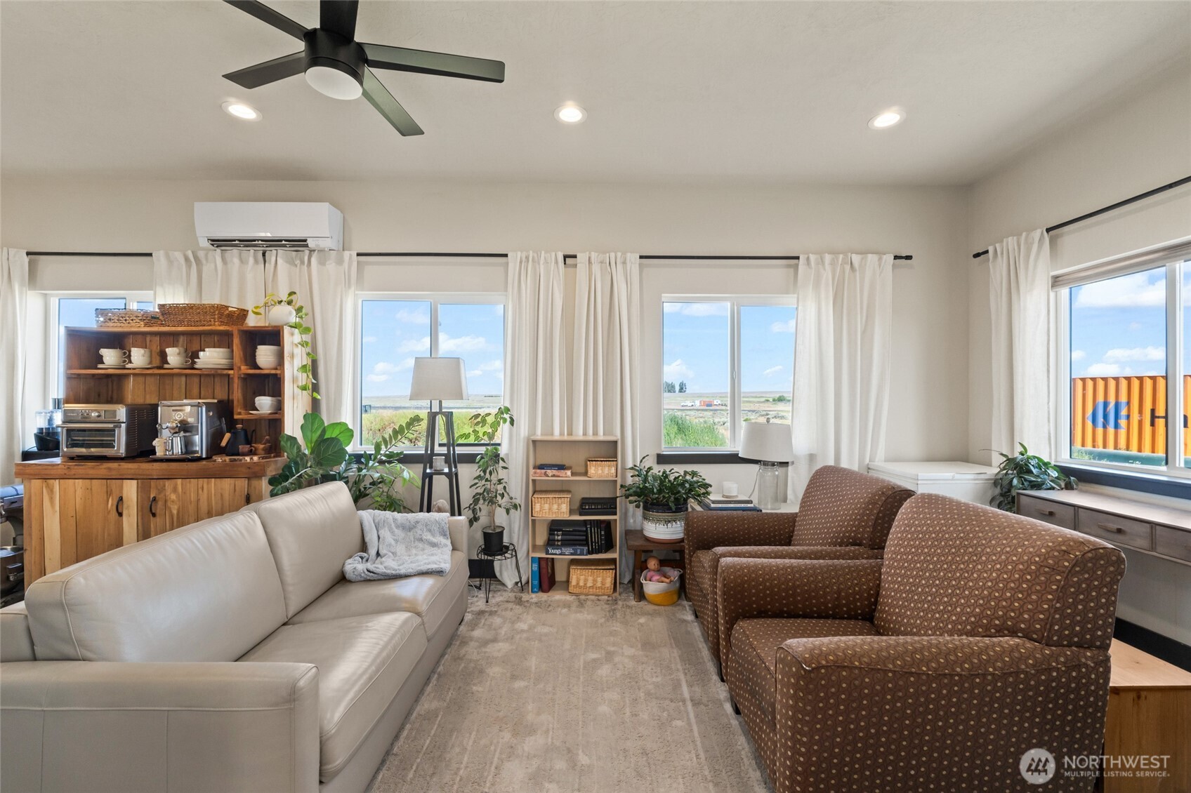 38220 Fitness Lane E, Davenport, WA 99122