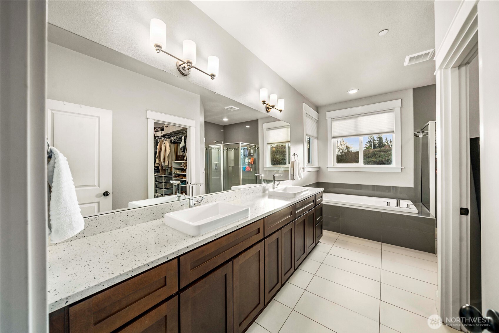 23832 141st Lane SE, Kent, WA 98042