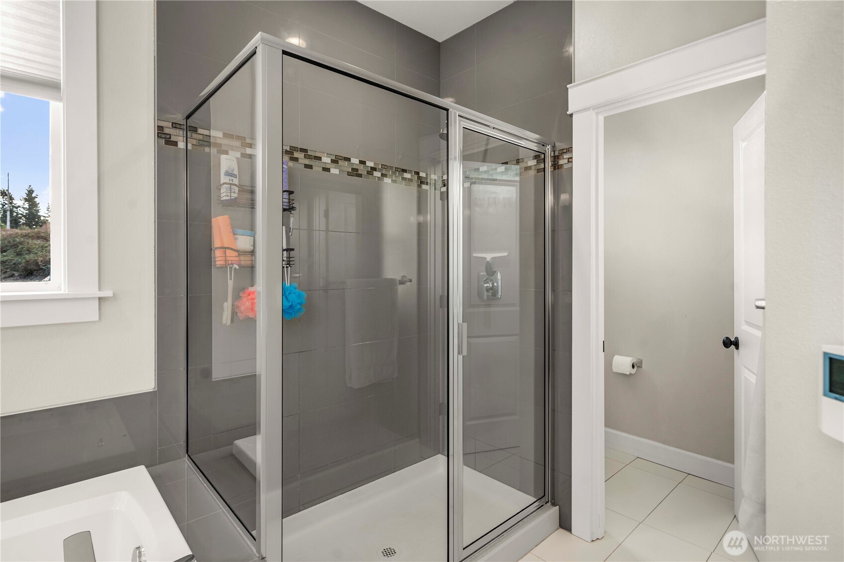 23832 141st Lane SE, Kent, WA 98042