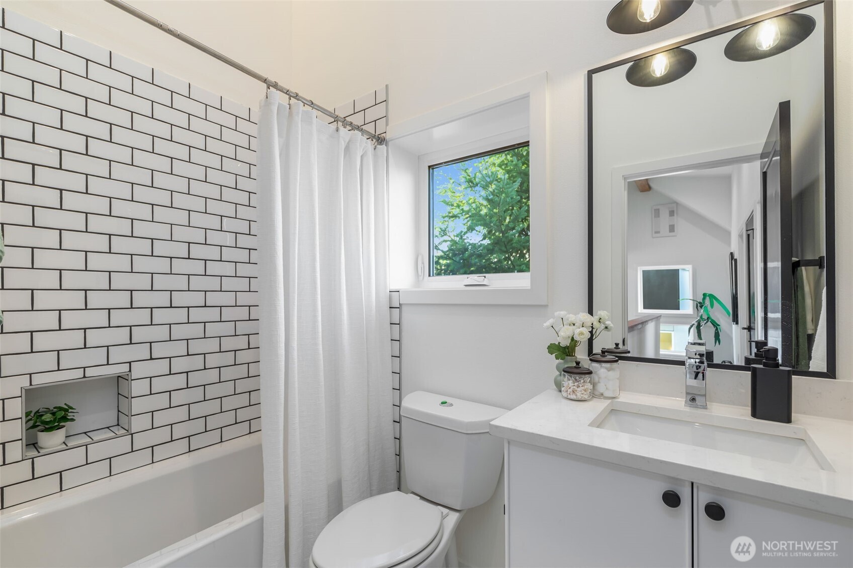 1556 S Pearl Street #B, Seattle, WA 98108