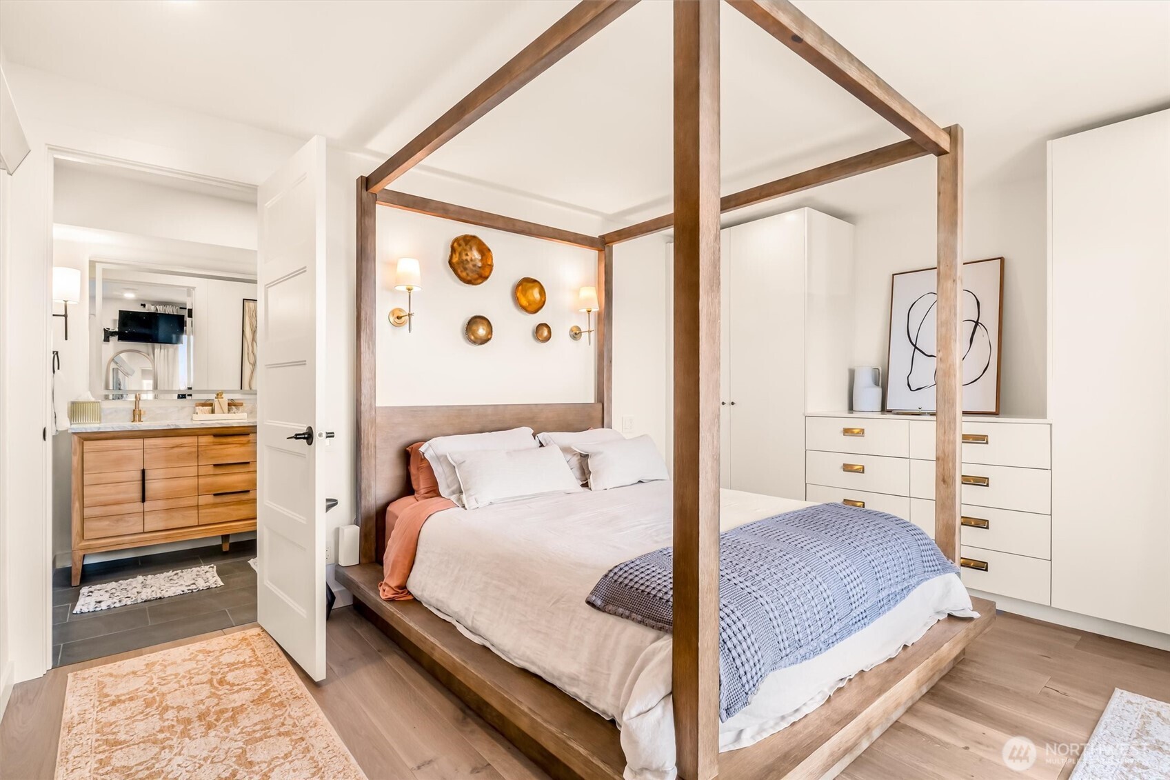 10203 47th Avenue SW #D2, Seattle, WA 98146