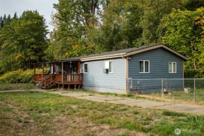 197 State Route 505 , Winlock, WA 98596