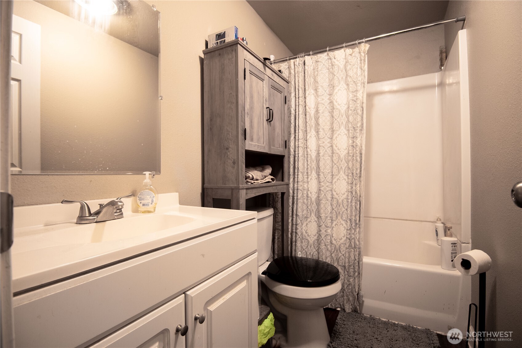 197 State Route 505 , Winlock, WA 98596