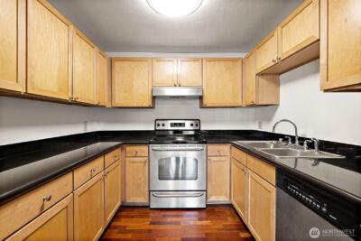 1215 S 237th Lane #1308, Des Moines, WA 98198 - Photo 19