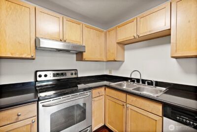 1215 S 237th Lane #1308, Des Moines, WA 98198 - Photo 20