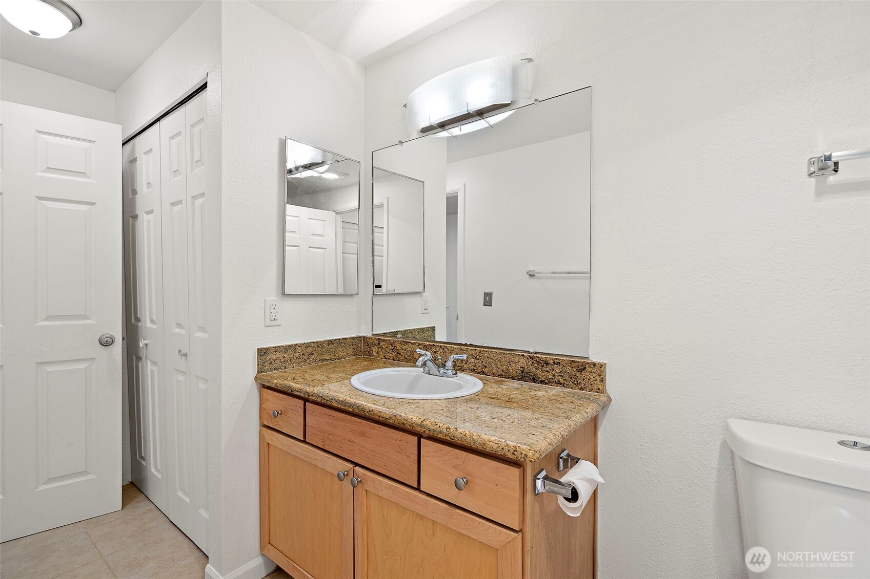 1215 S 237th Lane #1308, Des Moines, WA 98198