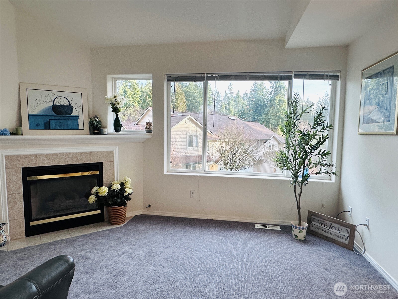 8828 238th St SW #D1, Edmonds, WA 98026
