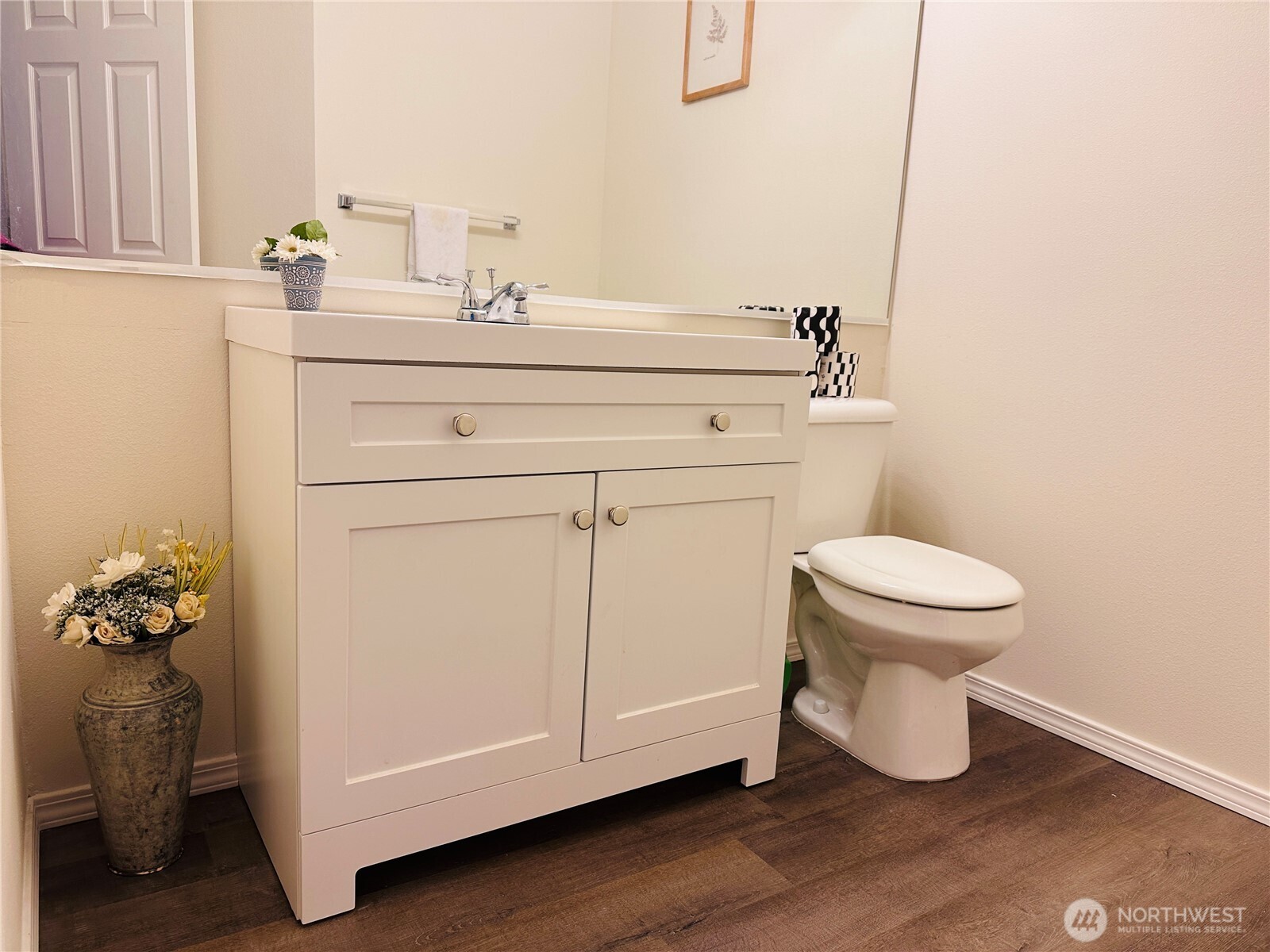 8828 238th St SW #D1, Edmonds, WA 98026