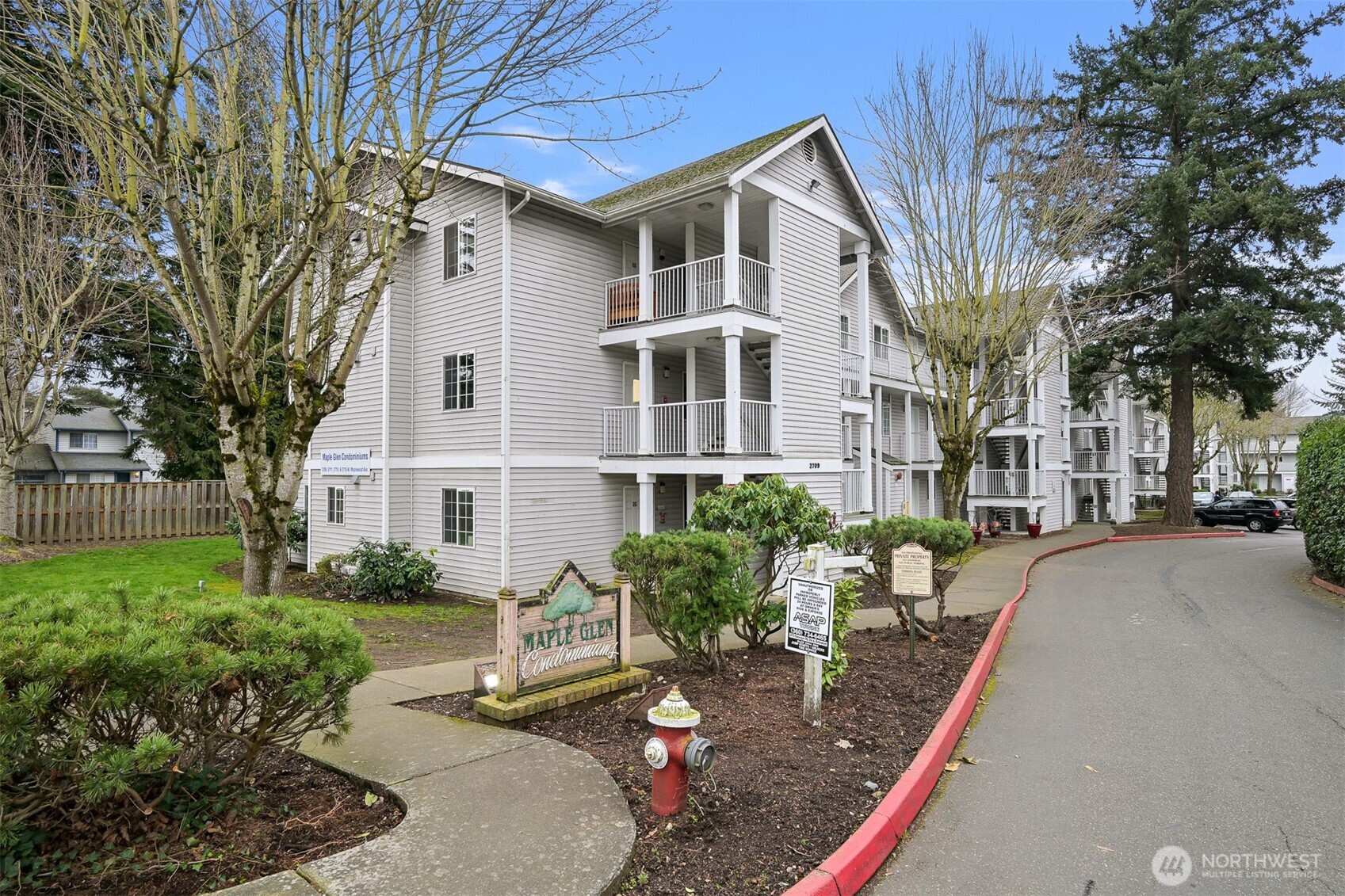 2709 W Maplewood Avenue #201, Bellingham, WA 98225