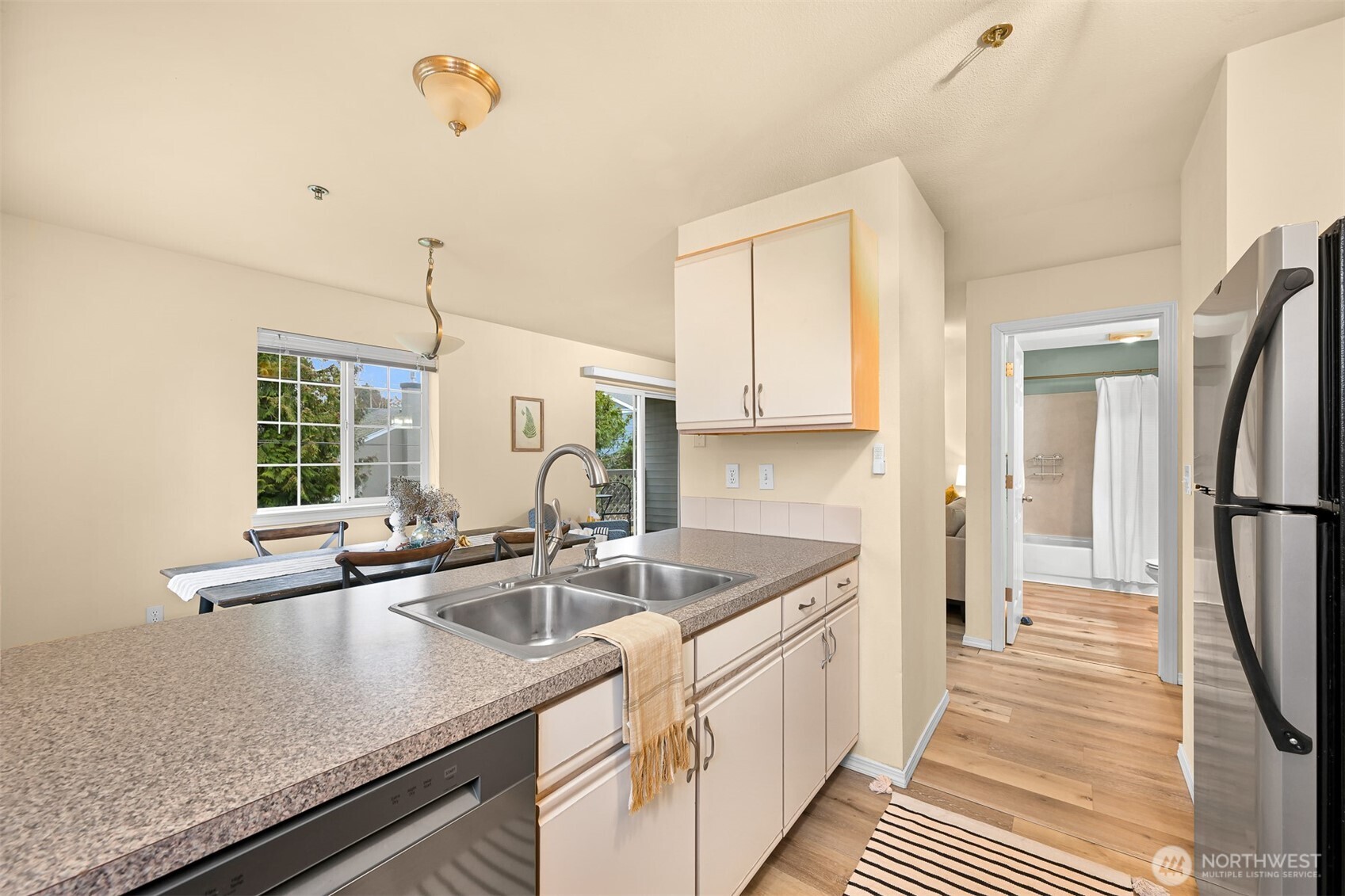 2709 W Maplewood Avenue #201, Bellingham, WA 98225