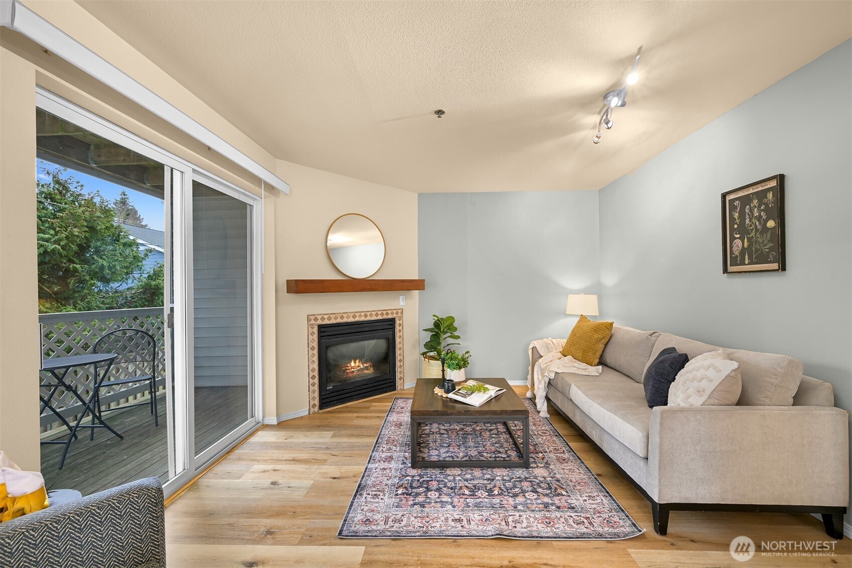 2709 W Maplewood Avenue #201, Bellingham, WA 98225