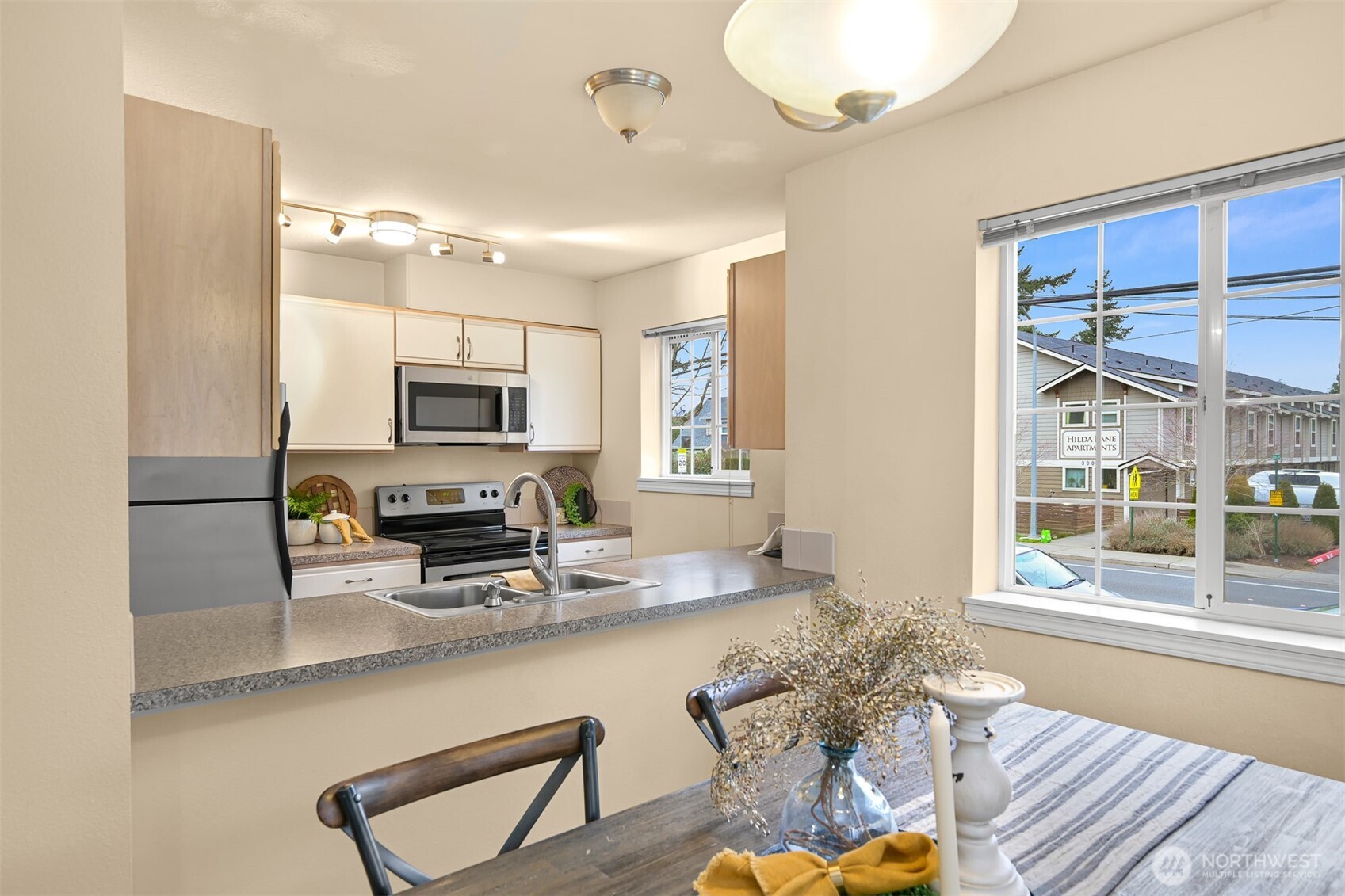 2709 W Maplewood Avenue #201, Bellingham, WA 98225