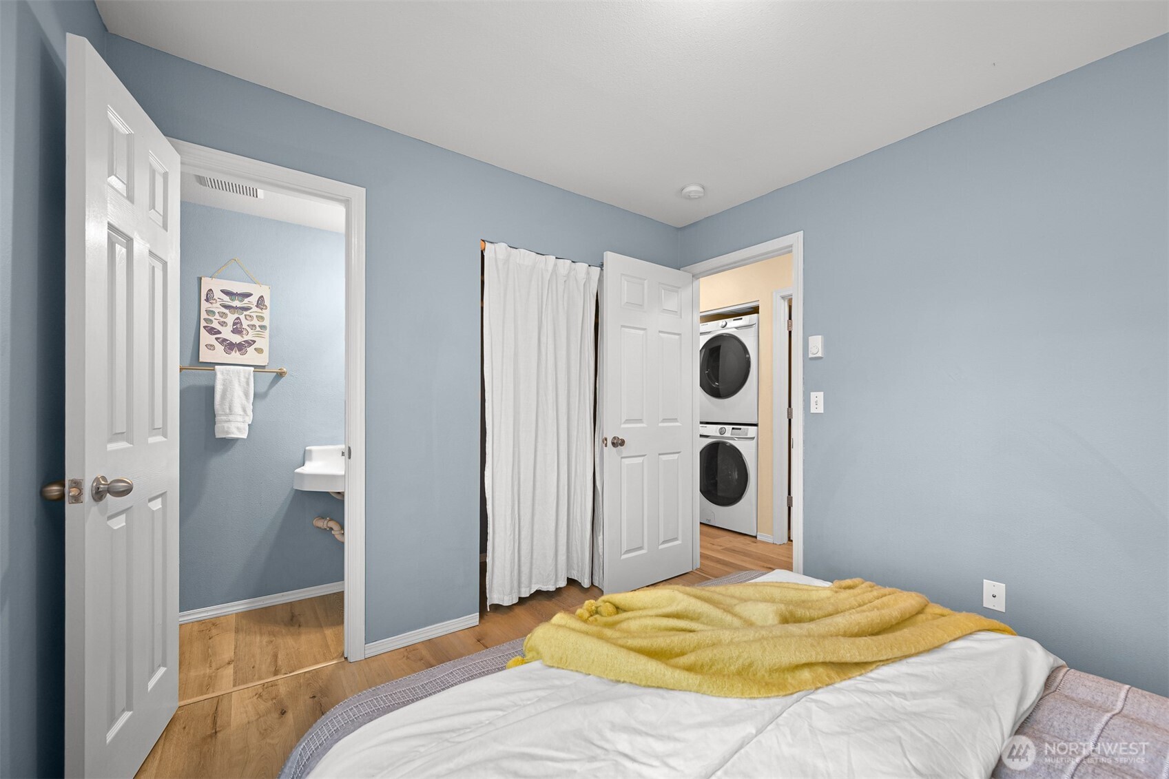 2709 W Maplewood Avenue #201, Bellingham, WA 98225