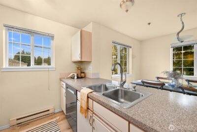 2709 W Maplewood Avenue #201, Bellingham, WA 98225 - Photo 10