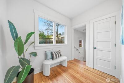 3815 Sunnyside Avenue N, Seattle, WA 98103 - Photo 16