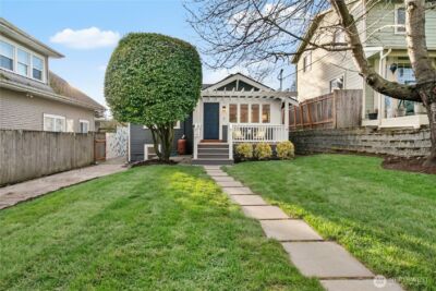 3815 Sunnyside Avenue N, Seattle, WA 98103 - Photo 3