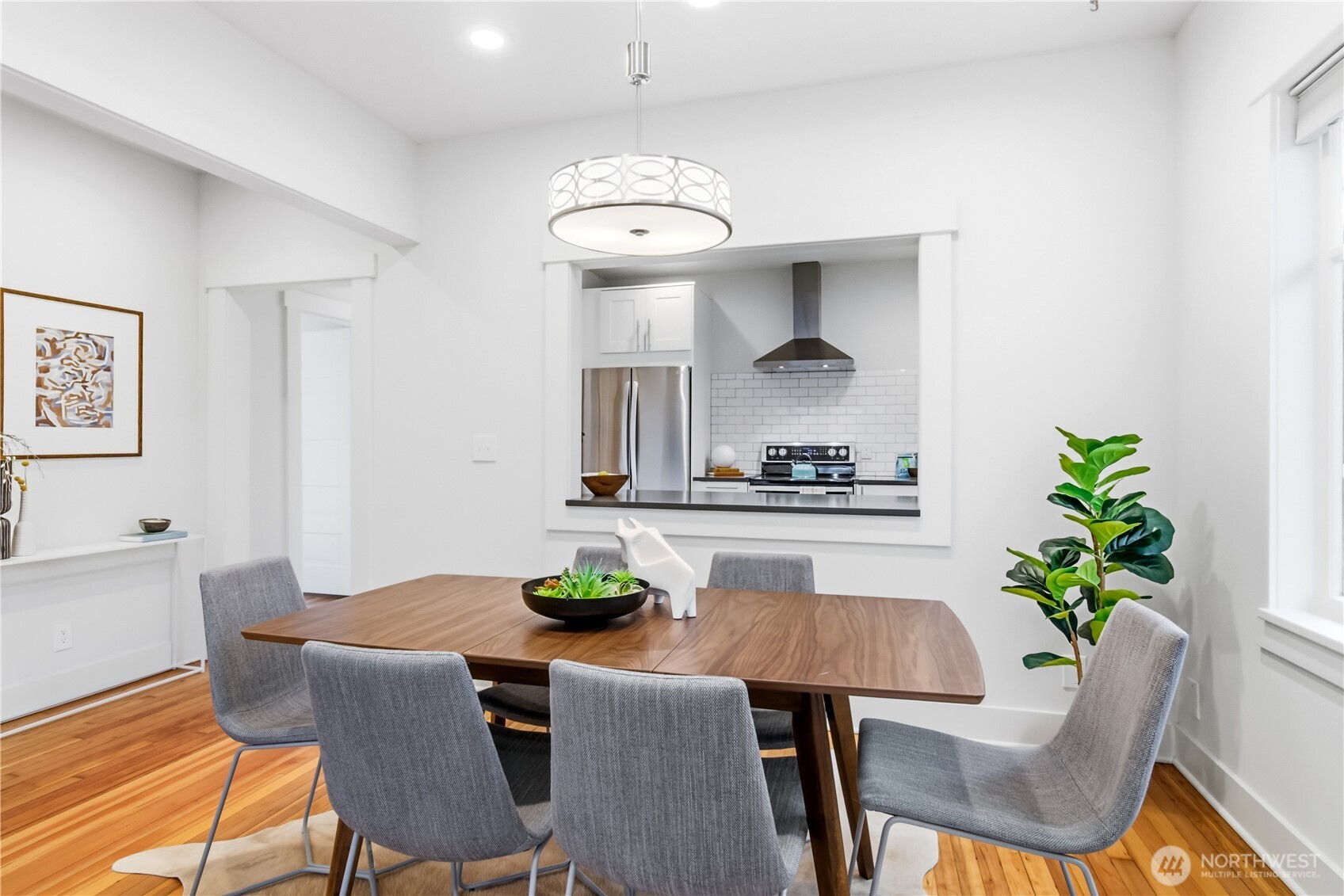 3815 Sunnyside Avenue N, Seattle, WA 98103