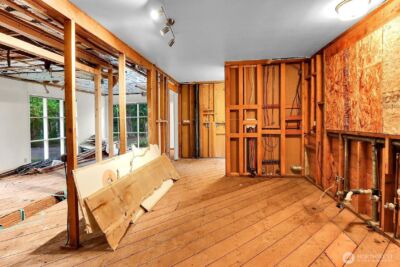 10815 Algonquin Road , Woodway, WA 98020 - Photo 16