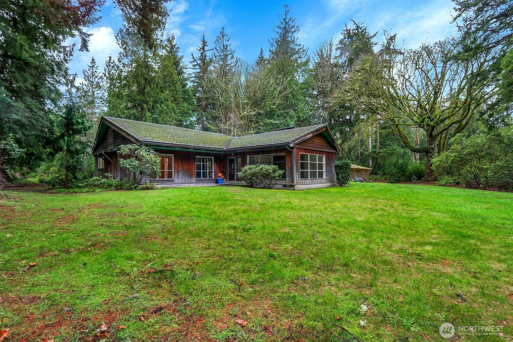 10815 Algonquin Road , Woodway, WA 98020