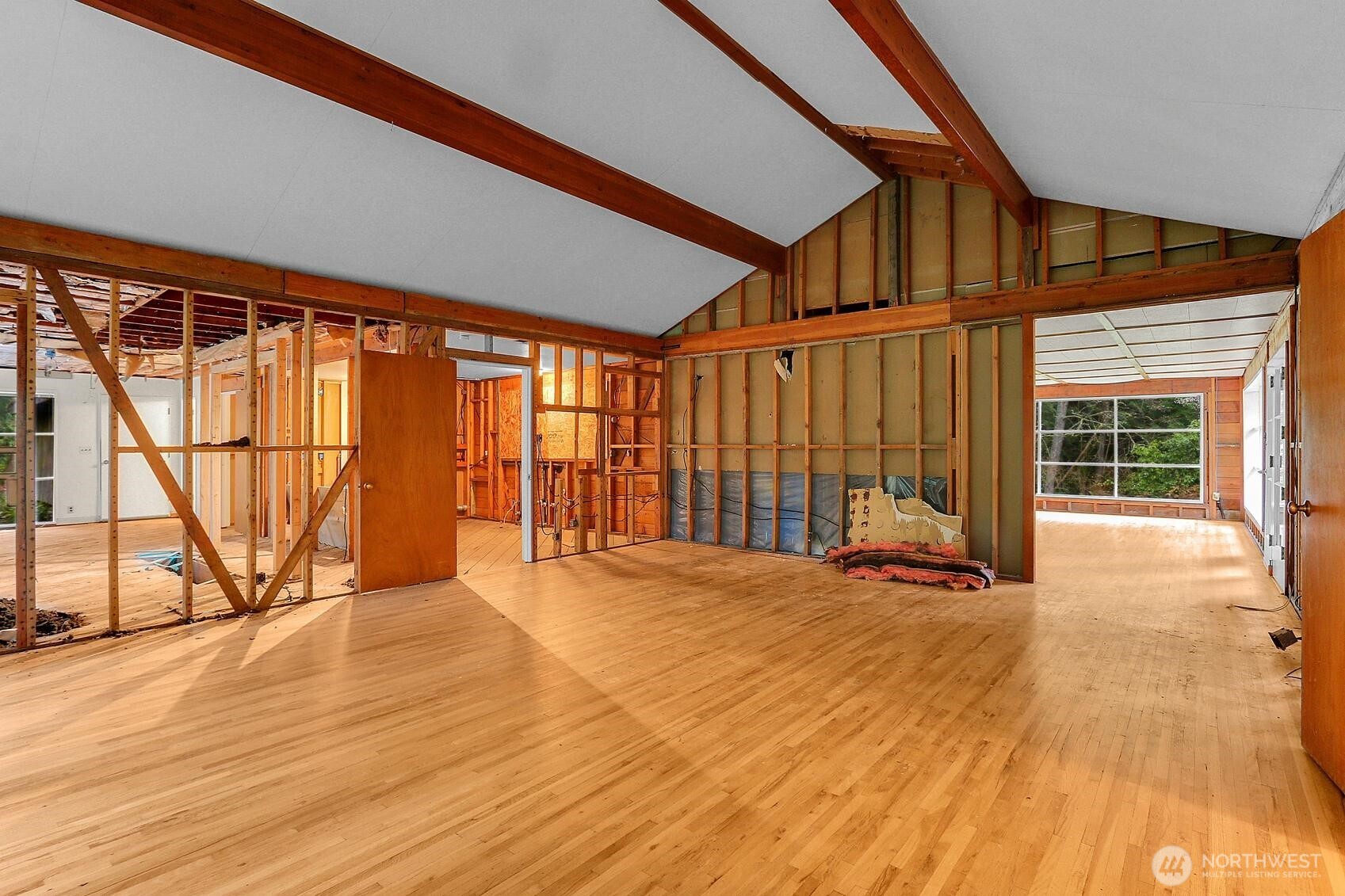 10815 Algonquin Road , Woodway, WA 98020