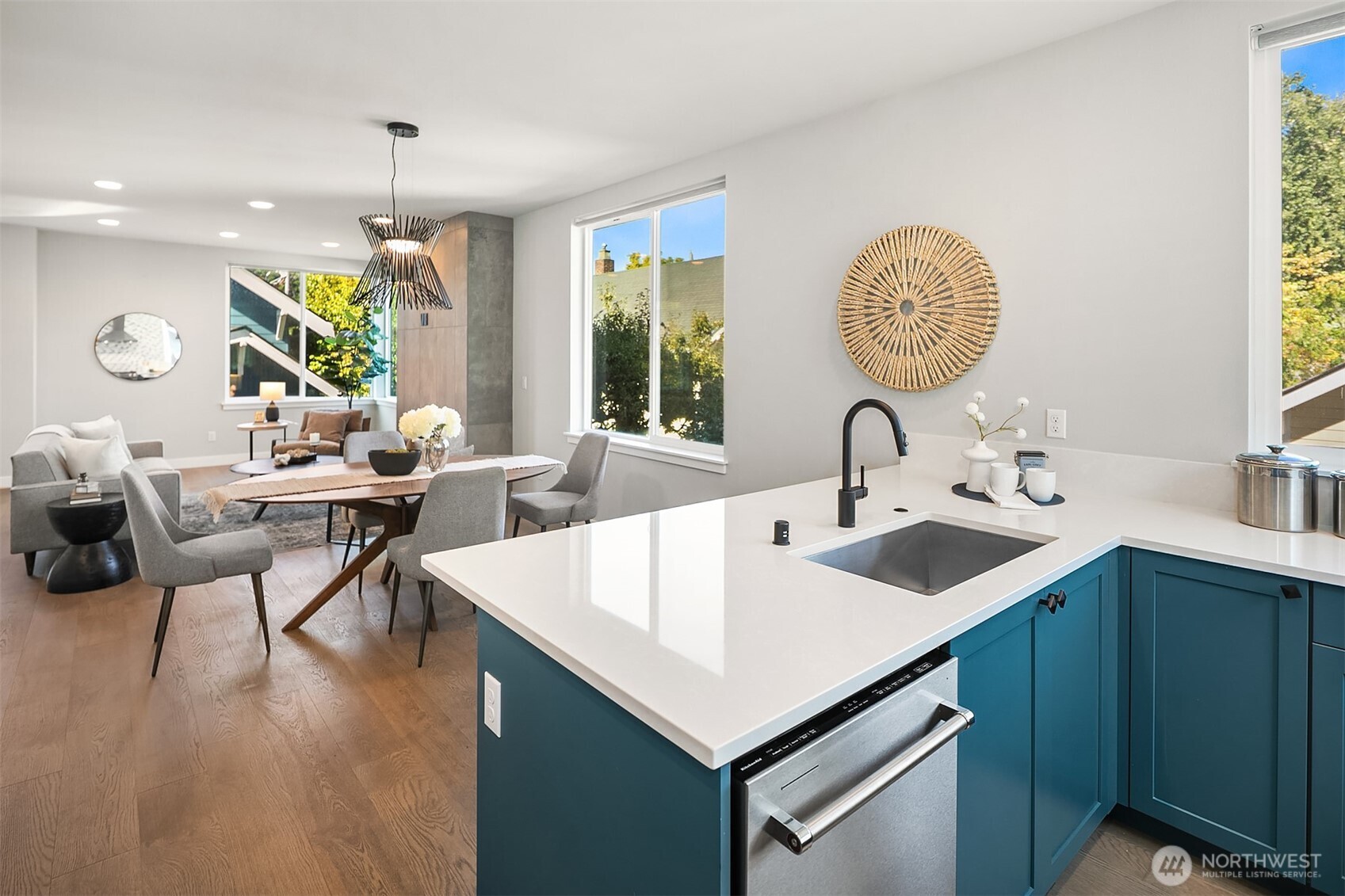 8326 14th Avenue NW, Seattle, WA 98117