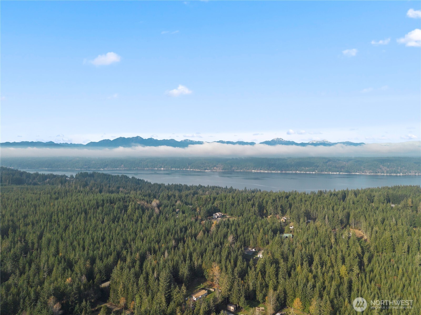 151 E Kingsley Place , Belfair, WA 98528