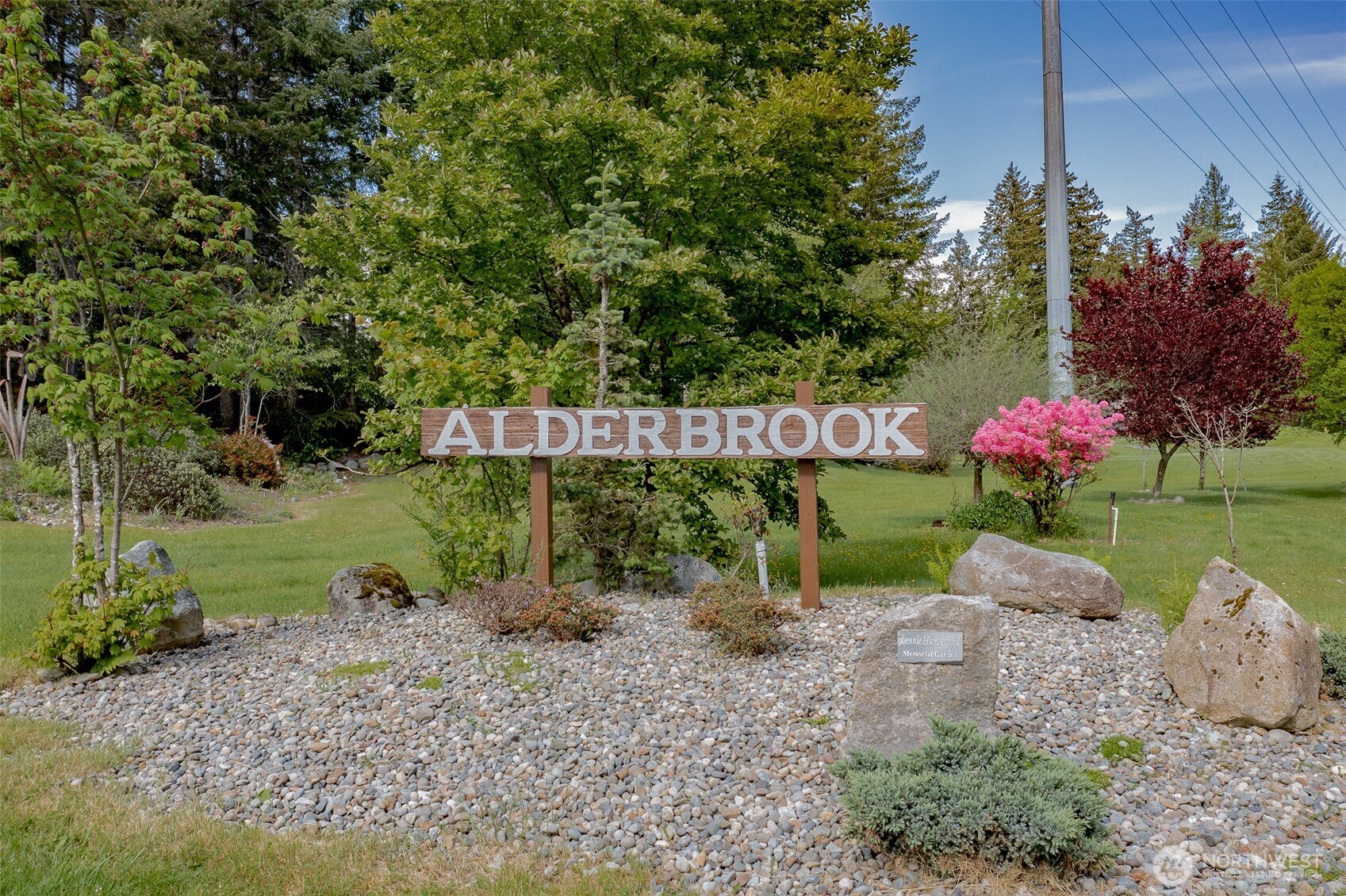 151 E Kingsley Place , Belfair, WA 98528